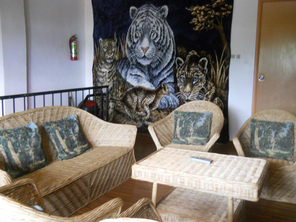 Lagrosa Backpackers Hotell Coron Exteriör bild