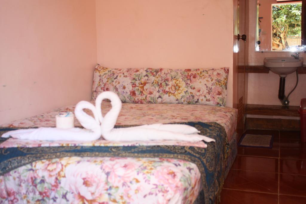 Lagrosa Backpackers Hotell Coron Exteriör bild