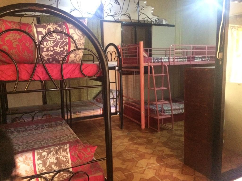 Lagrosa Backpackers Hotell Coron Exteriör bild
