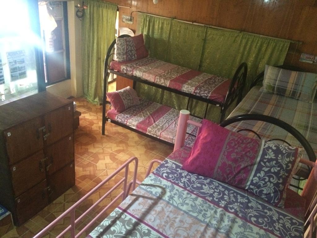 Lagrosa Backpackers Hotell Coron Exteriör bild