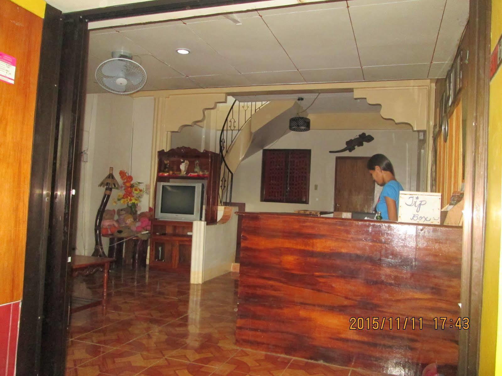 Lagrosa Backpackers Hotell Coron Exteriör bild