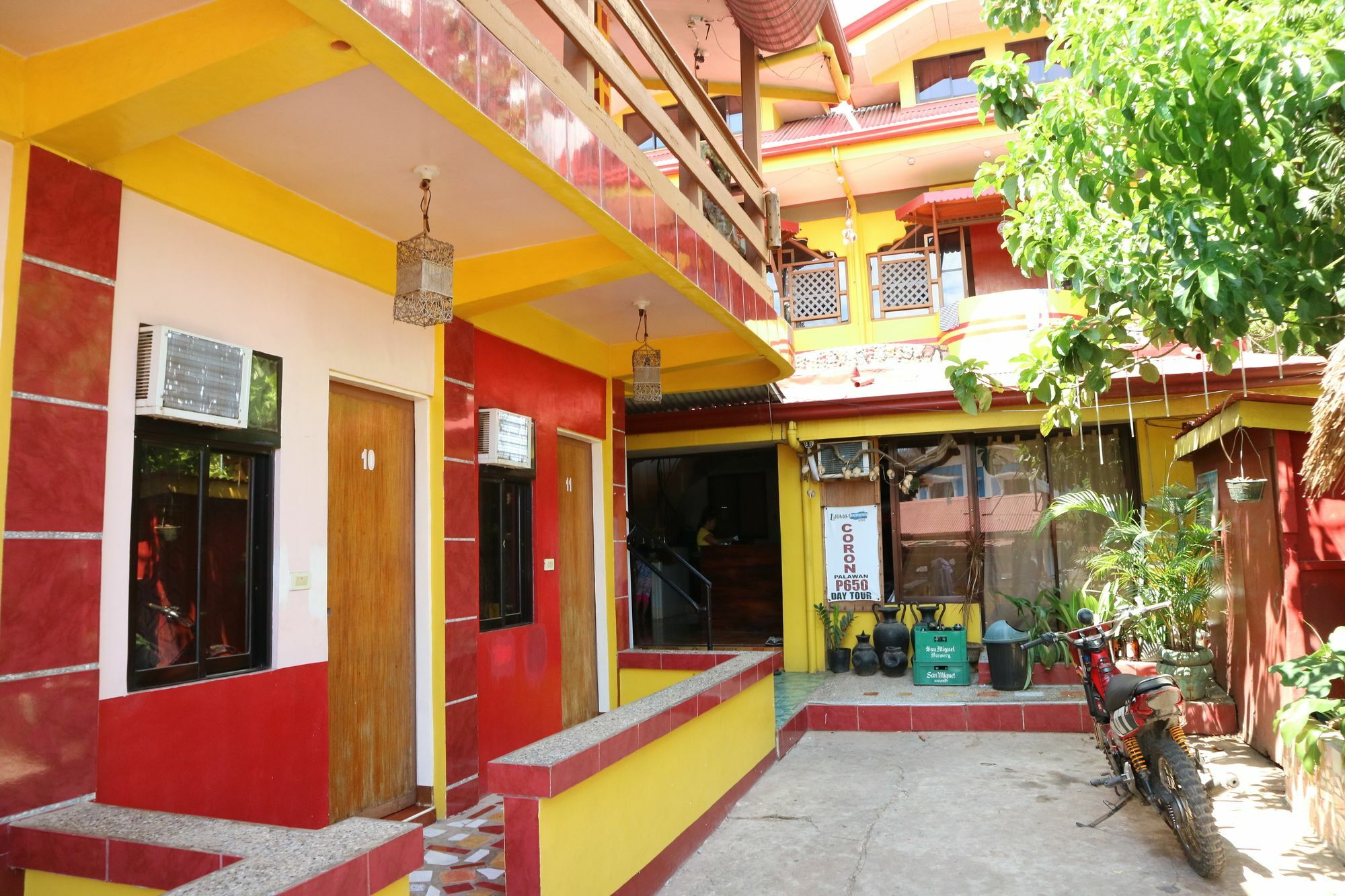 Lagrosa Backpackers Hotell Coron Exteriör bild